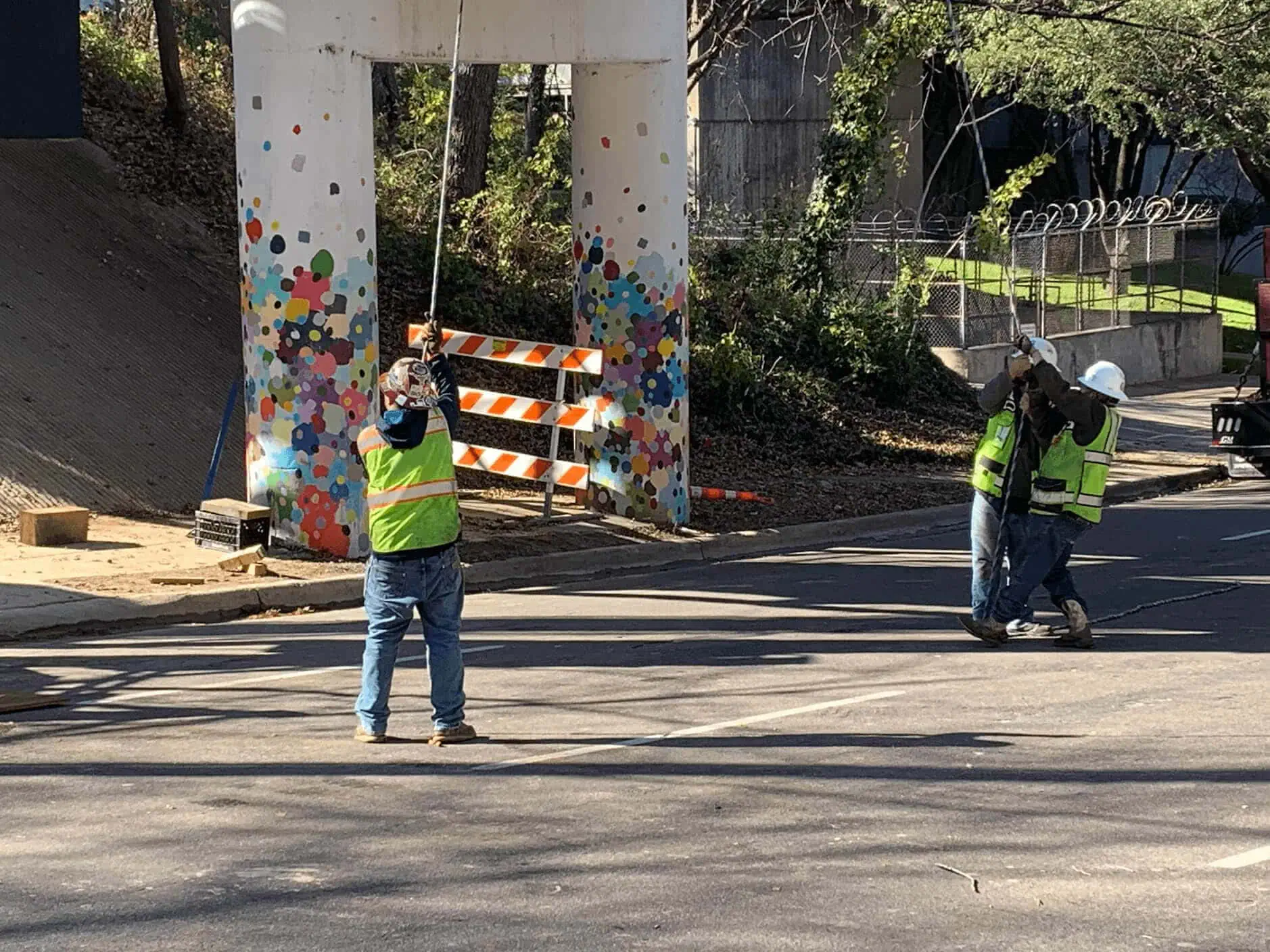 Install-of-a-Pedestrian-Bridge