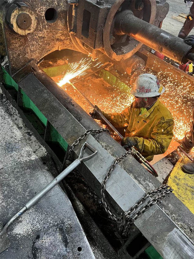 Demolition and Scrapping of an Extruder Machine Line